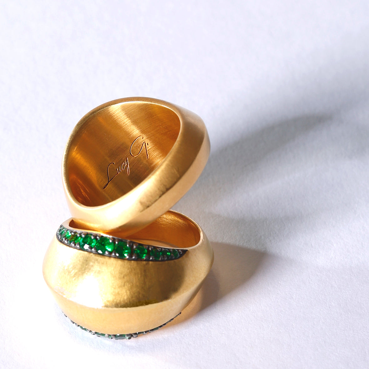 Donna Tsavorite Ring